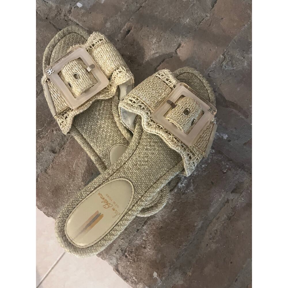 Sam Edelman Bambi slide w woven raffia & large resin buckle detail. Retail $130 - Picture 5 of 6